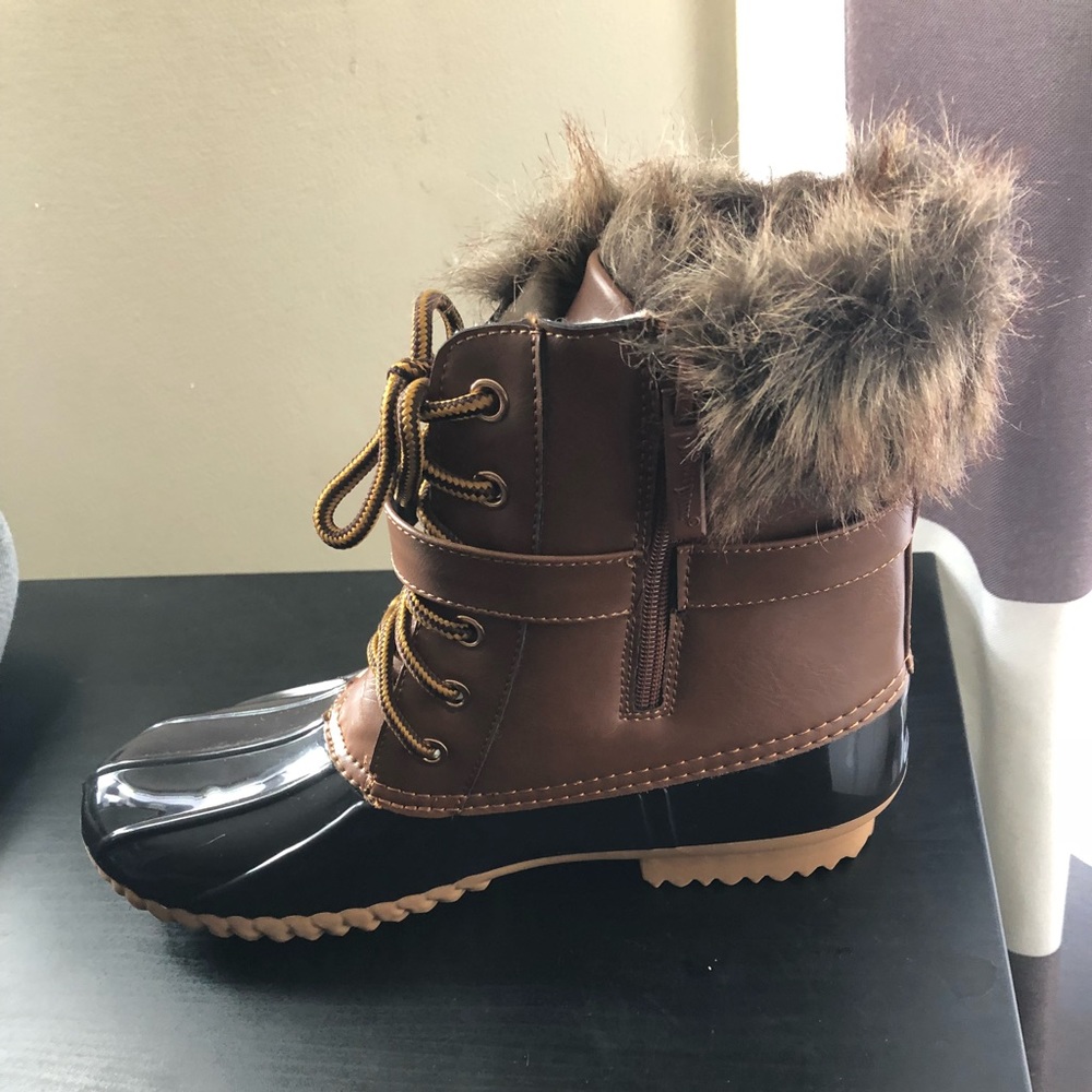 duck boots